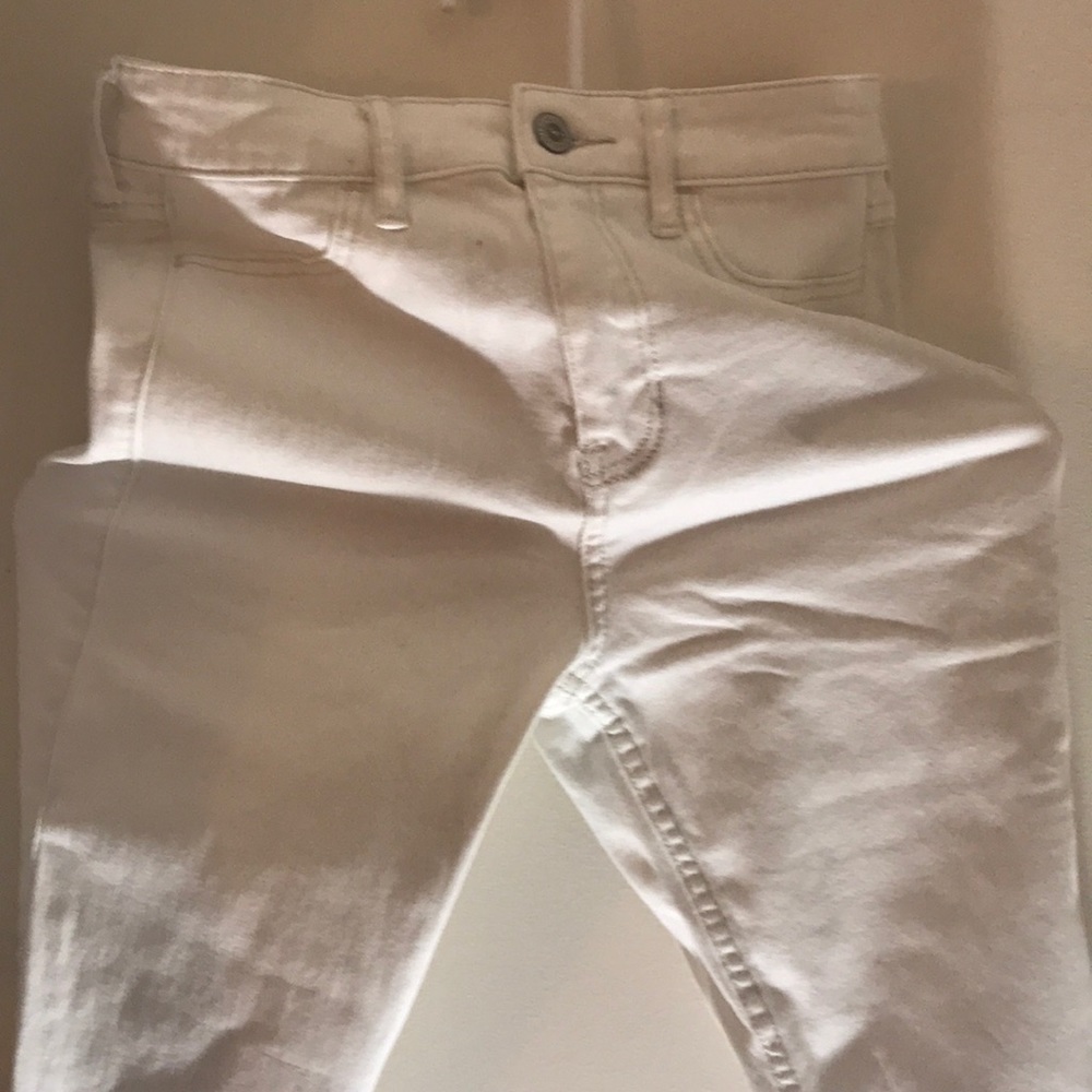 White jeans (Hollister)